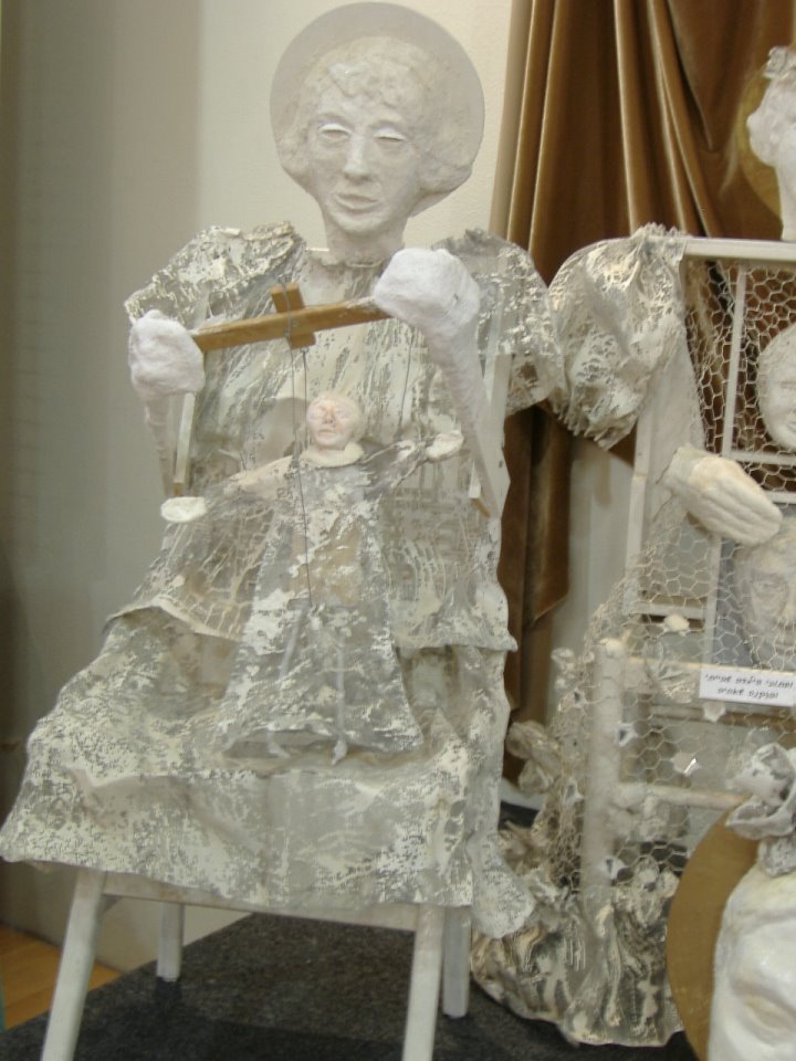 [Doll200811.JPG]