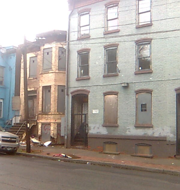 Straight Out Da Jungle LIFE AS I KNOW IT (GHETTO NEWBURGH NEW YORK)