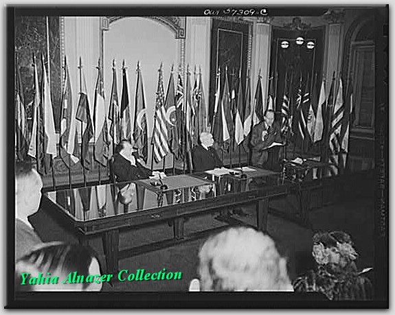 حدث في مثل هذا اليوم (26 حزيران/يونيو)(في يوم 26 حزيران 1945 التوقيع على ميثاق الأمم المتحدة في سان فرانسيسكو) Mahmond+Hassen,+Minister+of+Egypt,+speaks+for+his+county+before+signing+the+declarationmar1945
