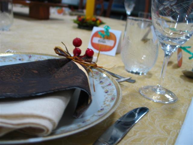 [Thanksgiving07+002+(Small).jpg]