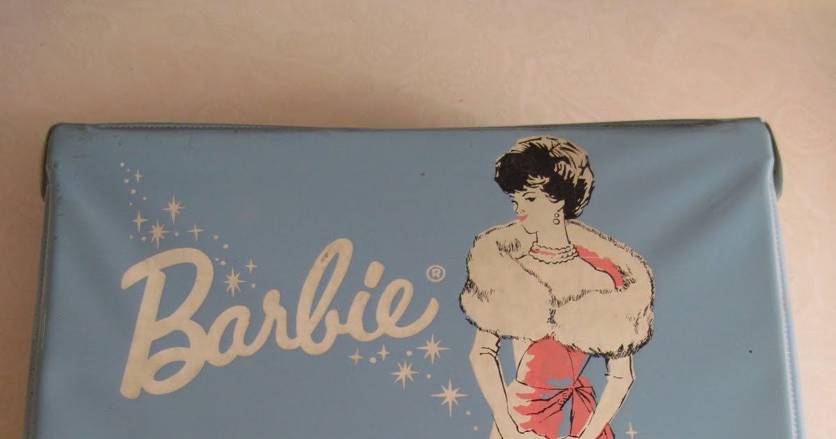 Tracy's Toys (and Some Other Stuff): Vintage Barbie Case and Clothes