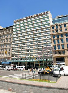 Frente del Hotel República