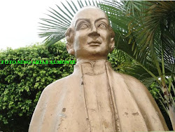 BUSTO DEL SACERDOTE GASPAR HERNANDEZ