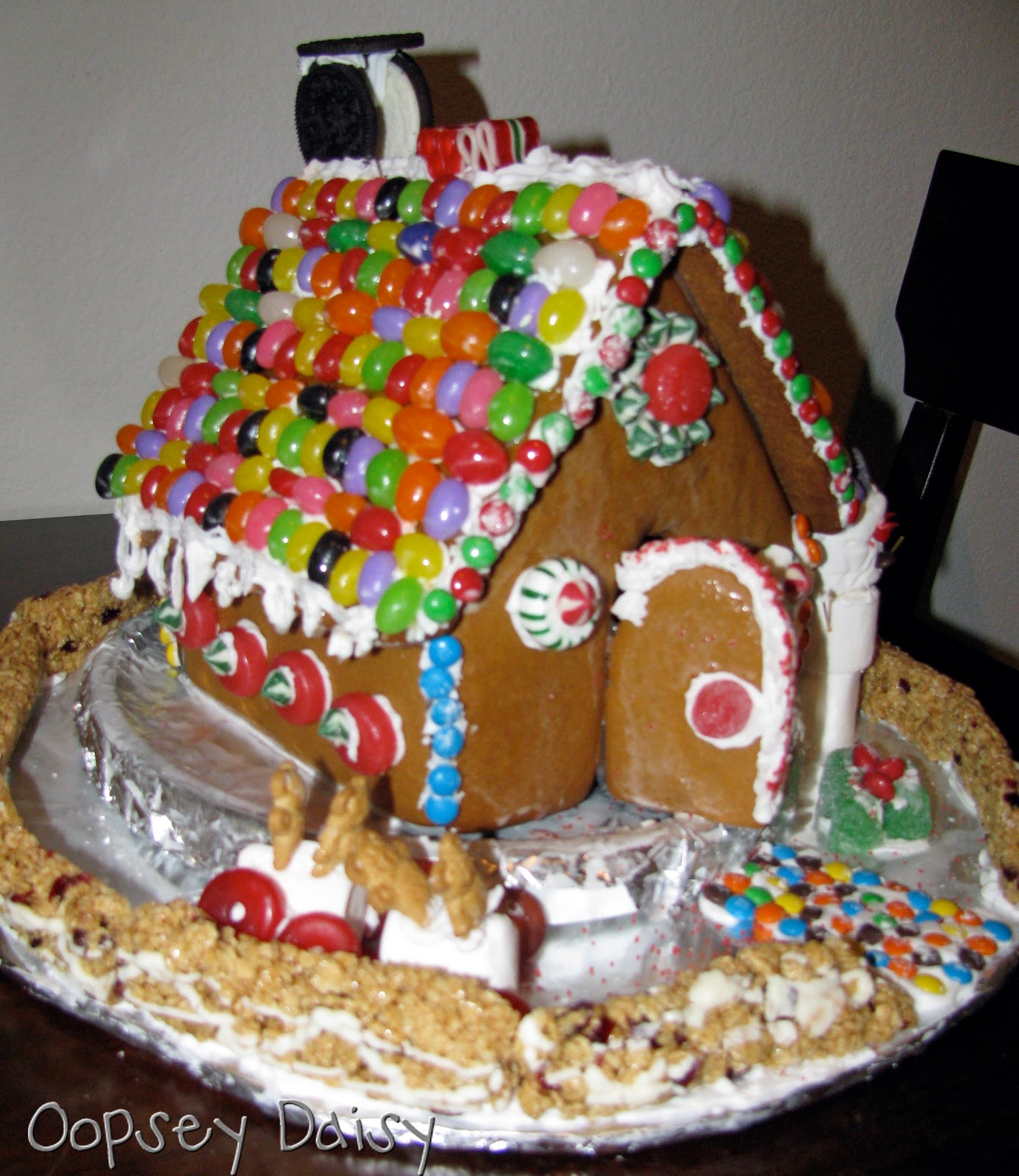 gingerbread house | Oopsey Daisy