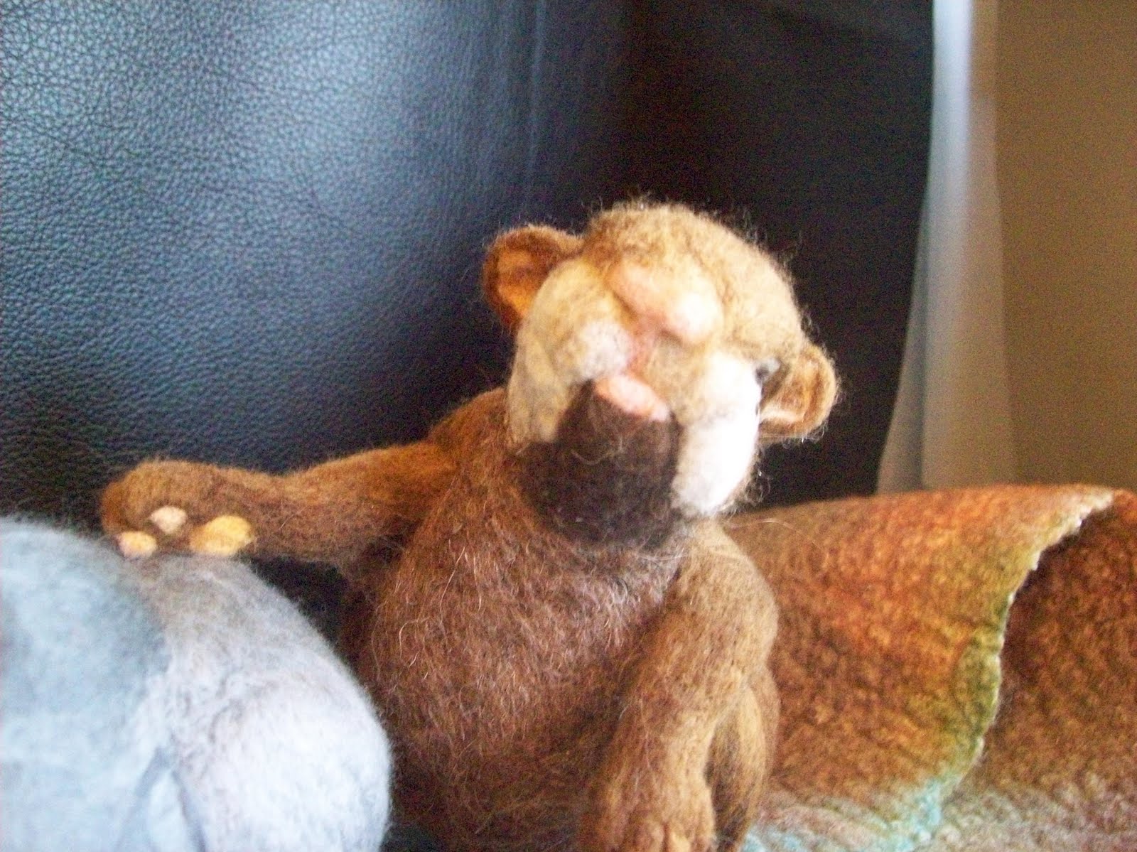 Eyes Of Time needle felt otter is a "fail" but kind of cute