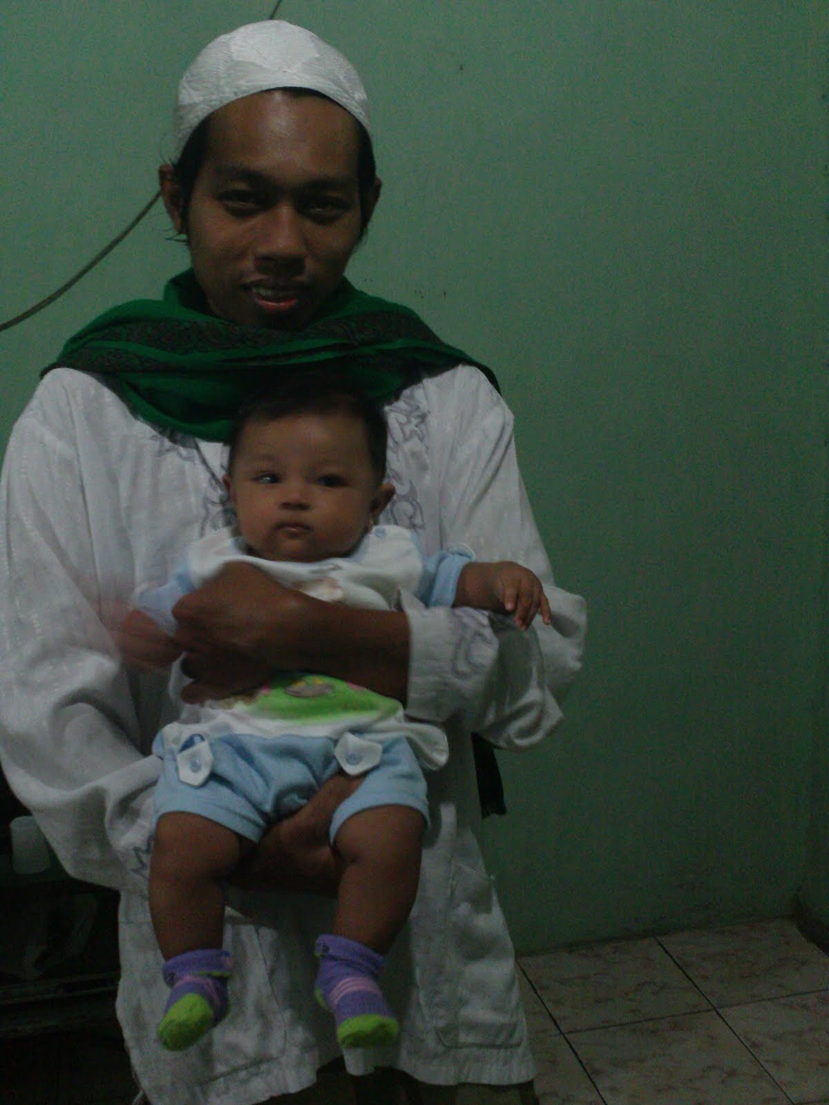 Lebah Indah Sambutan Tuan Rumah (Shohibul Bait)