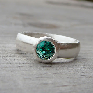 silver emerald ring