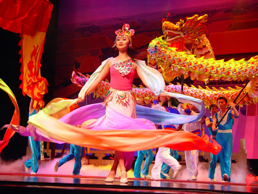 Enjoying Animal Adventures at Circus World Shanghai!