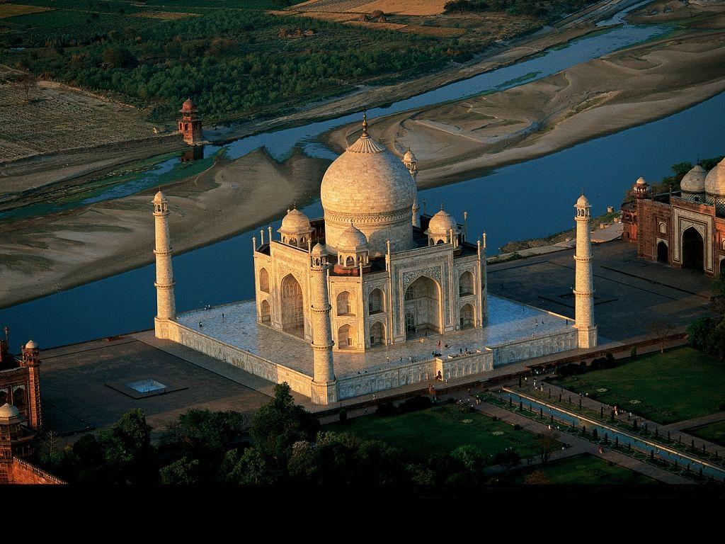 [TajMahal-+Aerial+view.jpg]