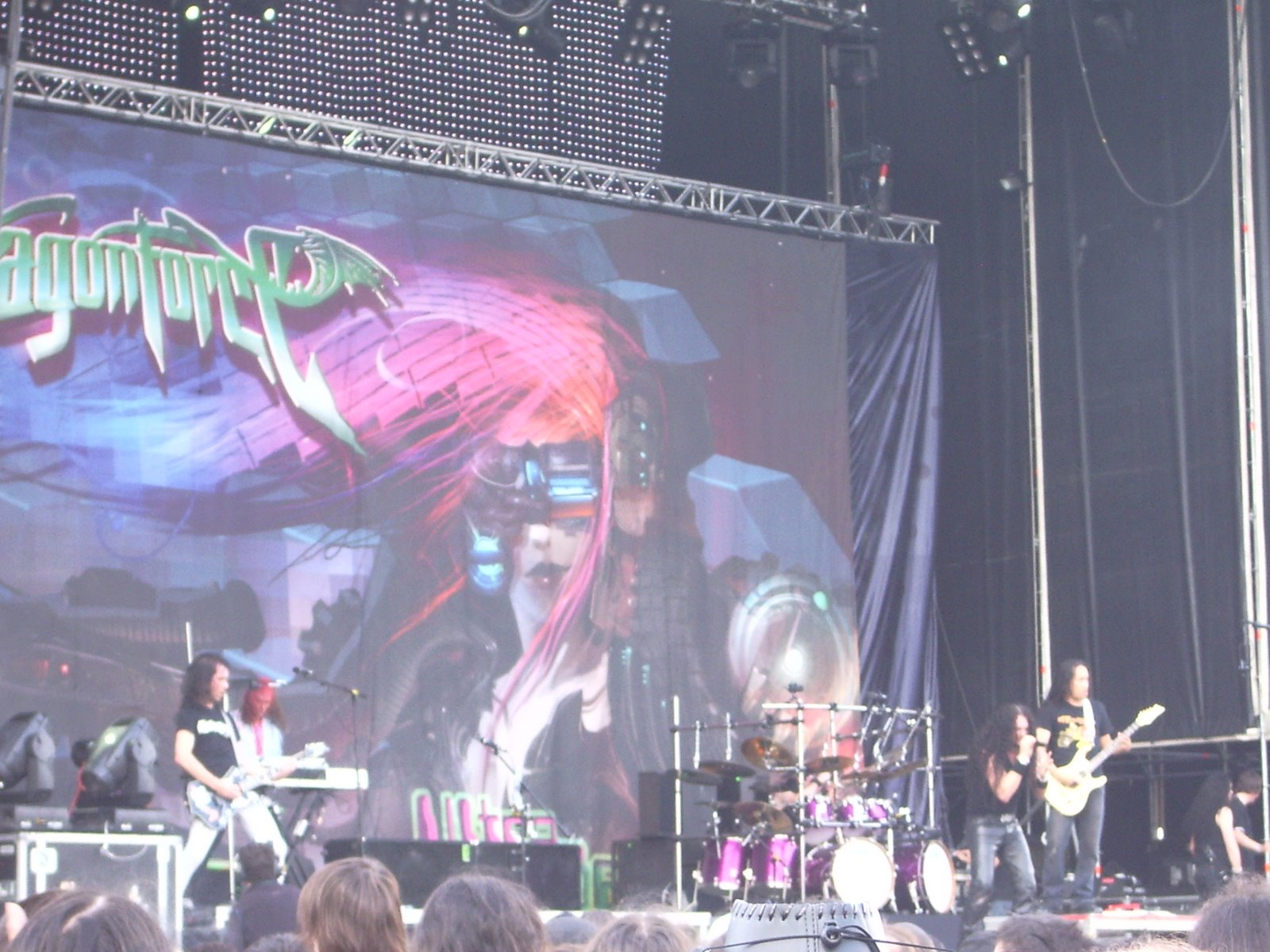 [DragonForce.JPG]