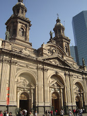 A Catedral, Destacando em seu Topo os Santos Mais Prestigiados no País