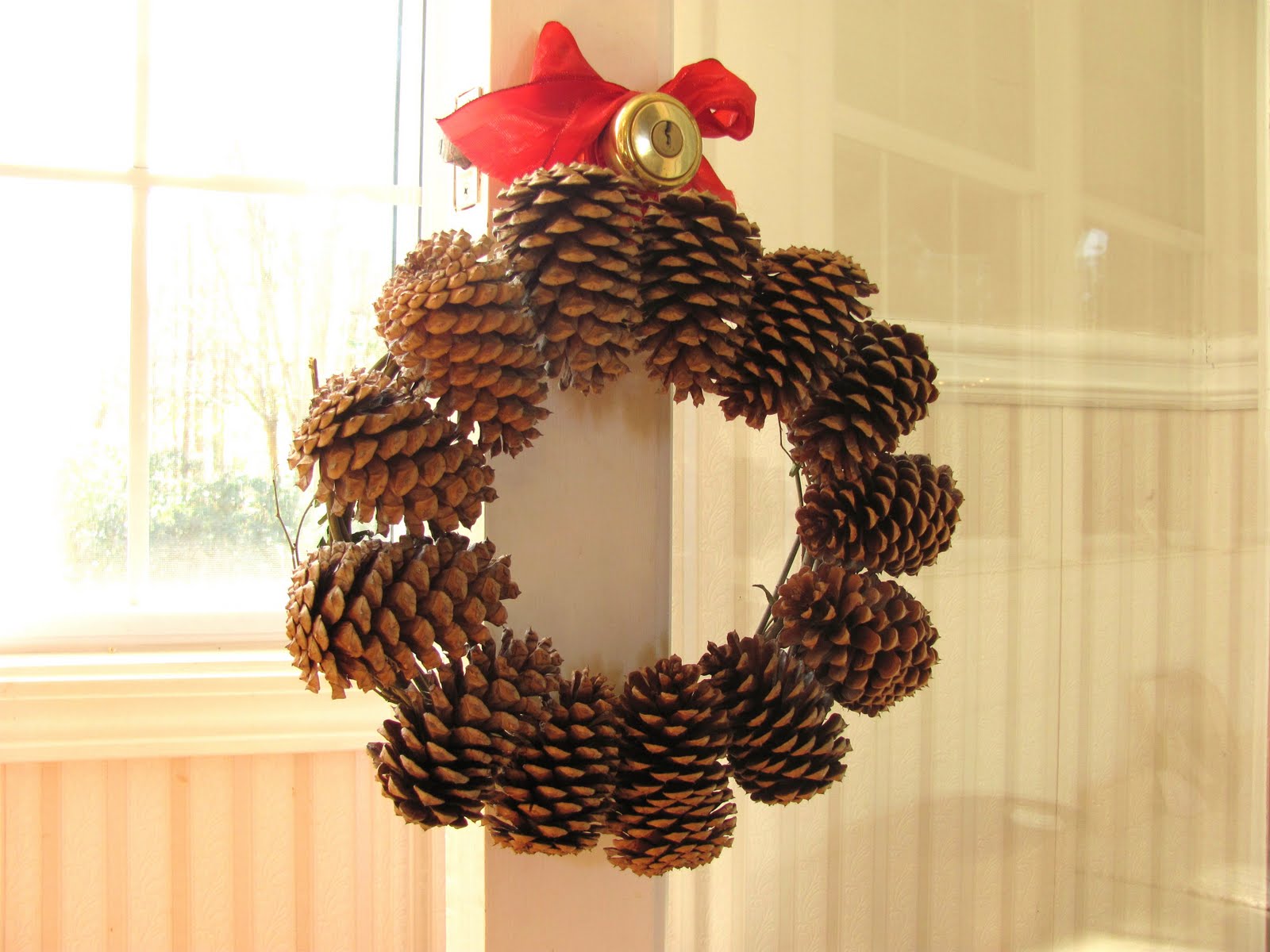 松ぼっくりのリース