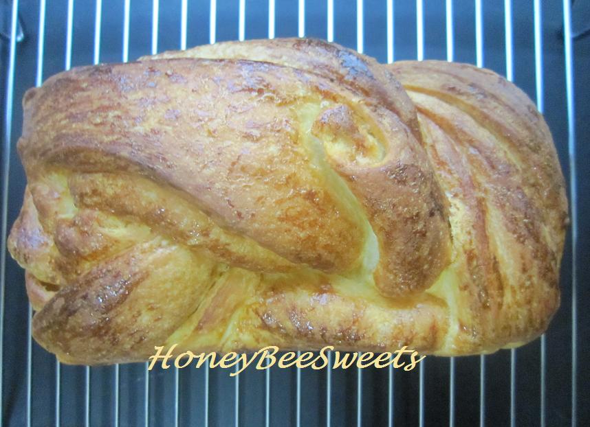 Honey Bee Sweets "Thousand Layer" Butter Bread Loaf (奶油千層吐司))