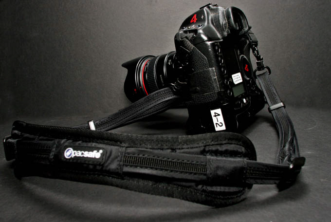 [PacSafe_Strap_02.JPG]