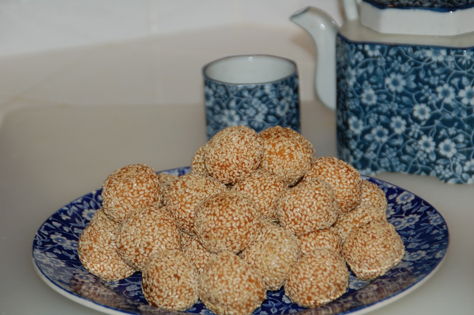 Art is in the kitchen Mahjong Snacks Sesame Sweet Potato Pongs