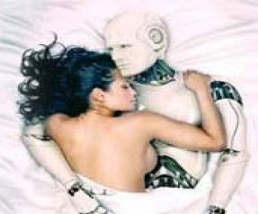 Kadınlara erkek robotlar geliyor