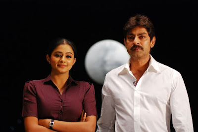 latest hot and spicy exposing stills from shadyam movie with priyamani