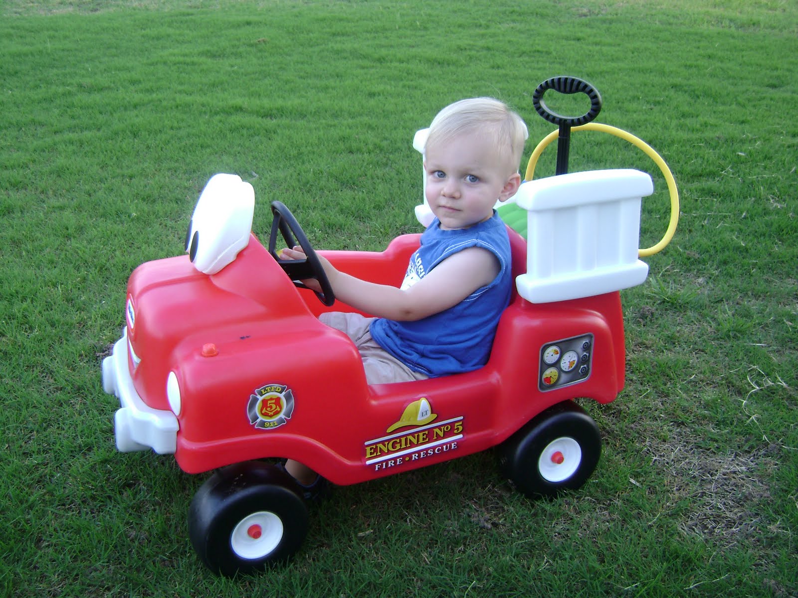 Take time to smell the rose Outdoor Fun Event Little Tikes Spray