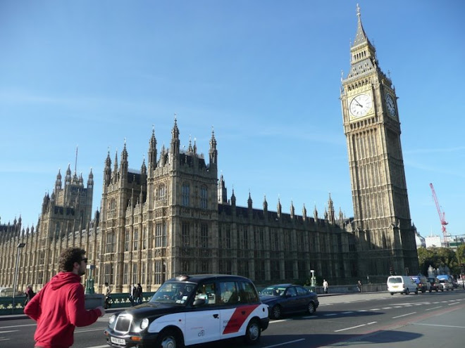 Big Ben in Morning Traffic