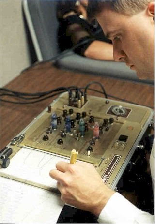 [Polygraph.bmp]
