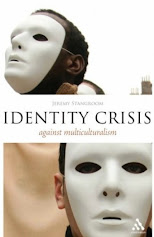 Crise de Identidade: Contra o Multiculturalismo