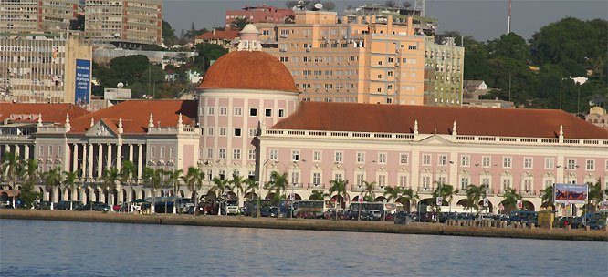 [luanda+2.bmp]