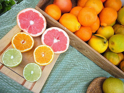 Fresh citrus at the Holualoa Farmers Market