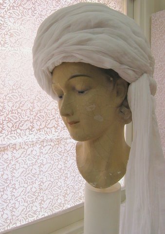 [AUT_2327.JPG]