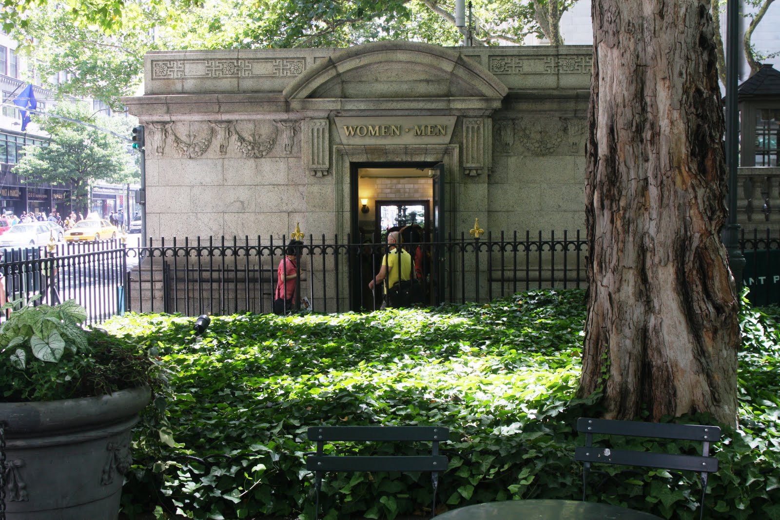 Central Park Bathrooms bryant park blog: vote for bryant park's bathrooms! Central Park Bathrooms bryant park blog: vote for bryant park's bathrooms!