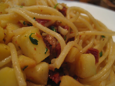 Dolce Spaghetti Mit Kartoffeln Und Sonnengetrockneten Tomaten