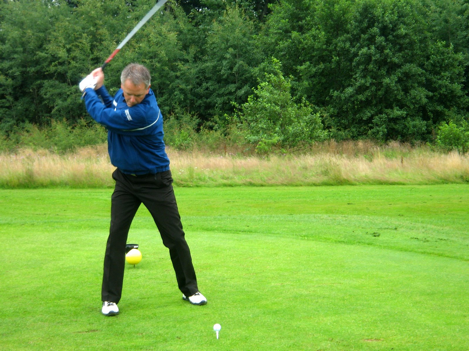 [golf-tomas.jpg]