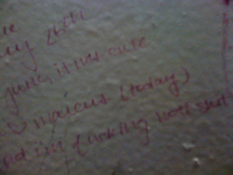 [bathroom+msg.bmp]
