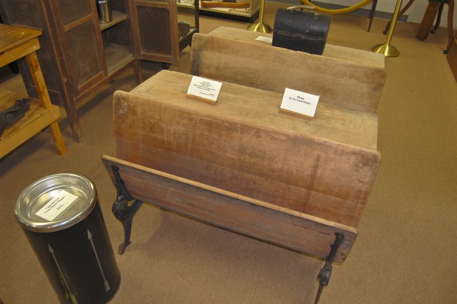[mmuseum4.jpg]