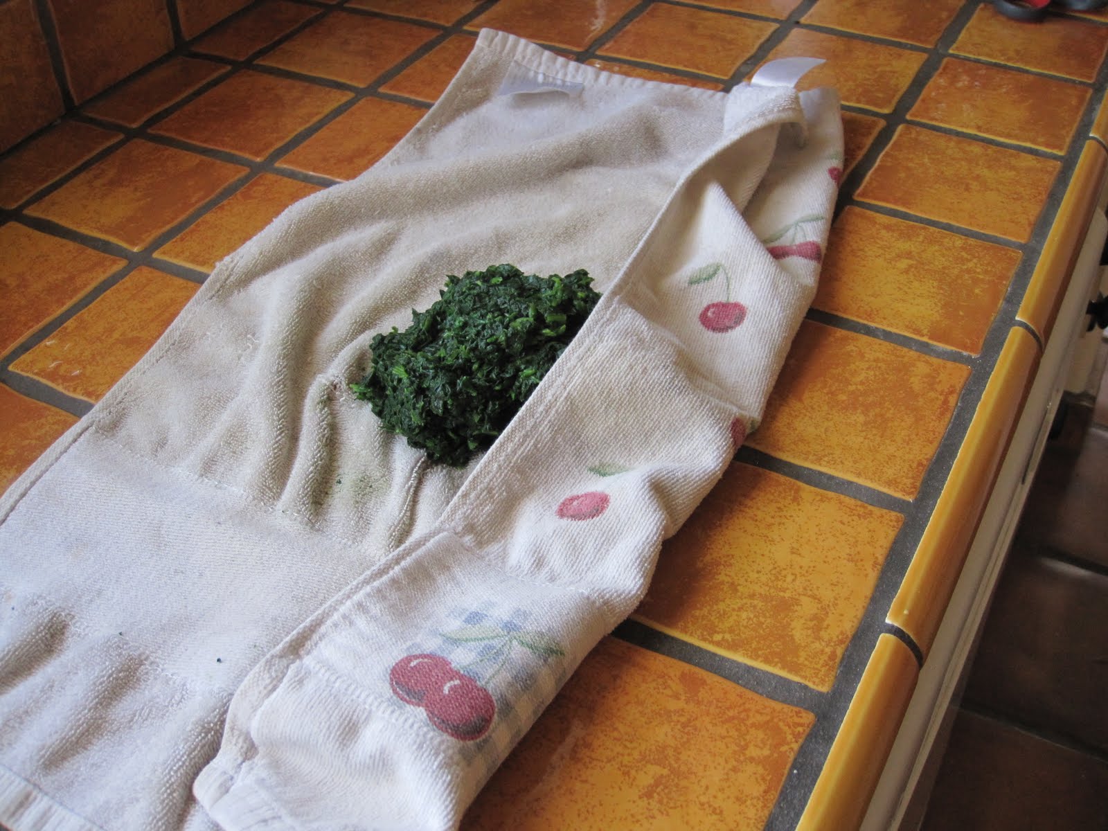 diet schmiet! Thawing & Draining Frozen Spinach