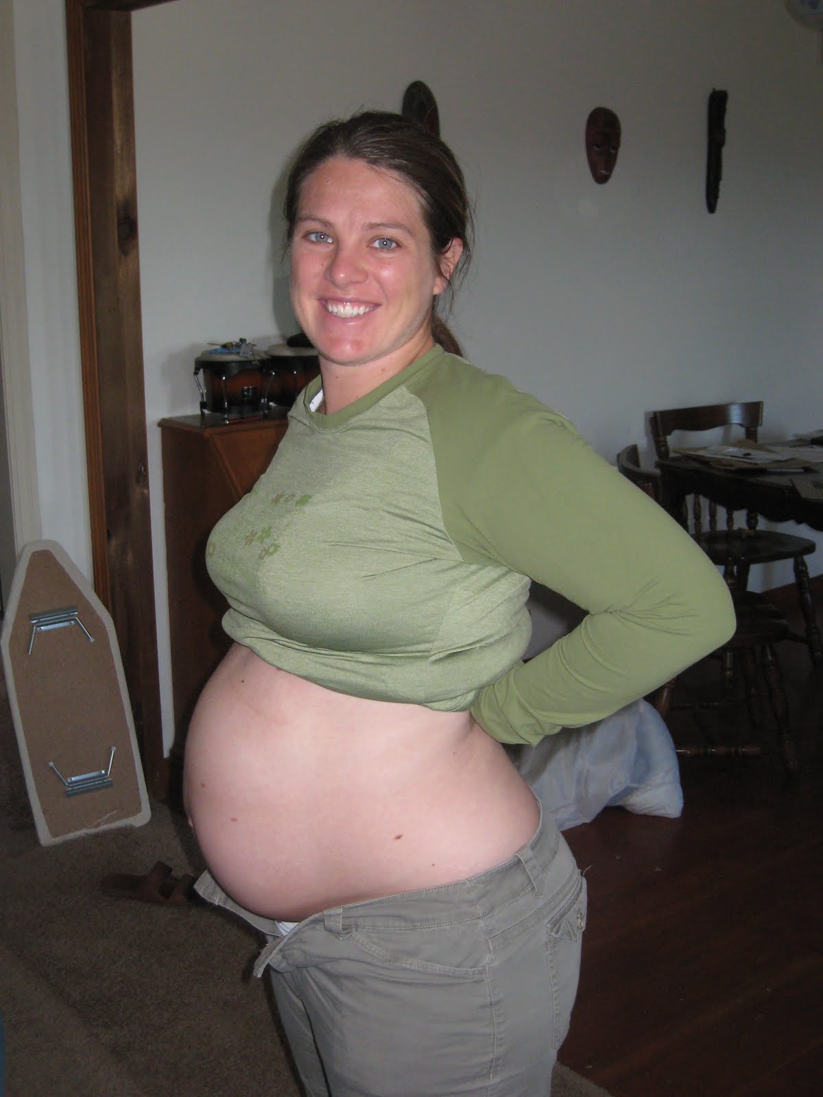 KATIKA USAFARI Pregnant Belly