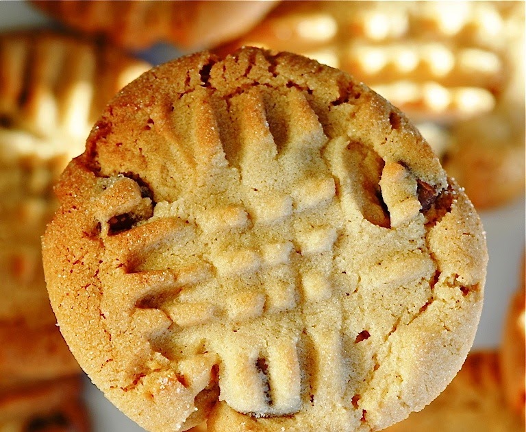 JULES FOOD... Betty Crocker's Peanut Butter Cookies