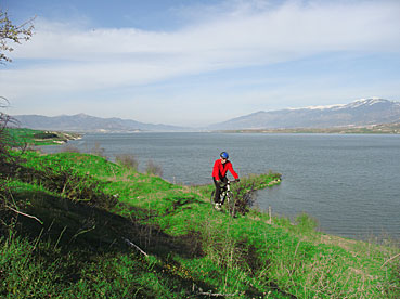 [στη-λίμνη-ποδήλατο.jpg]