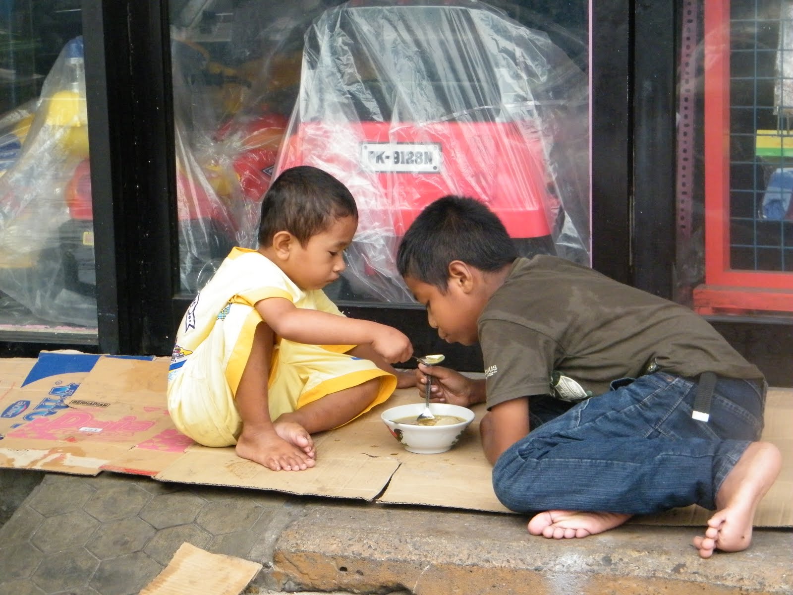 "Cerita si Arham": Inspirasi: Belajar Menghargai hidup dari orang lain...