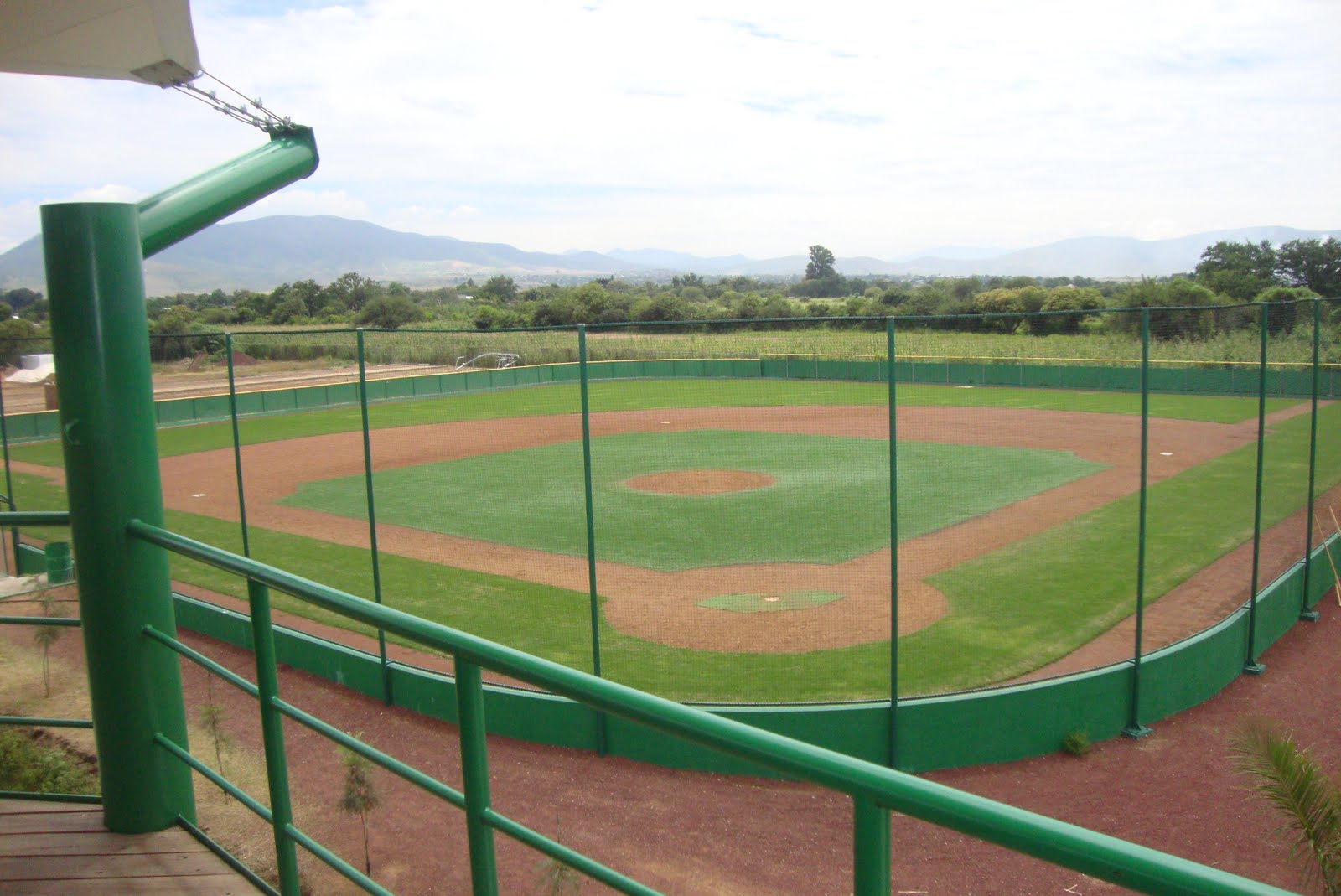 Mixtequilla Beisbol: CAMPO NUMERO DOS DE LA ACADEMIA DEL DIABLOS ROJOS