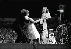 [Kathryn-Kuhlman-biografia_clip_image001.gif]