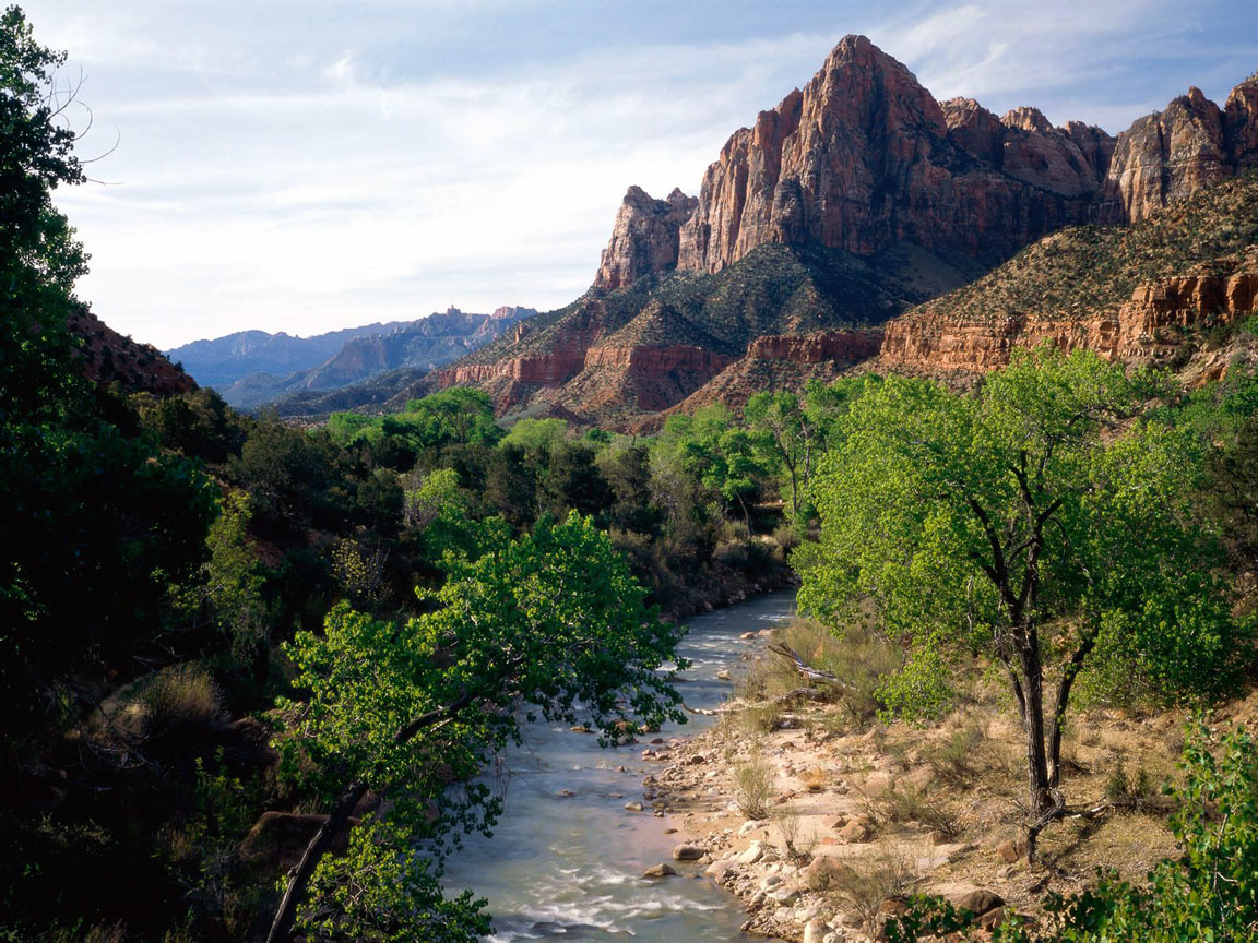 http://2.bp.blogspot.com/_FQx4JXMzHVQ/TMcmMc8ho1I/AAAAAAAAB5c/J5_qeOAQ3Cc/s1600/Virgin_River_and_Watchman%252C_Zion_National_Park%252C_Utah%252C_USA.jpg