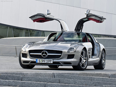 Mercedes-Benz-SLS_AMG_2011_800x600_wallpaper_02.jpg