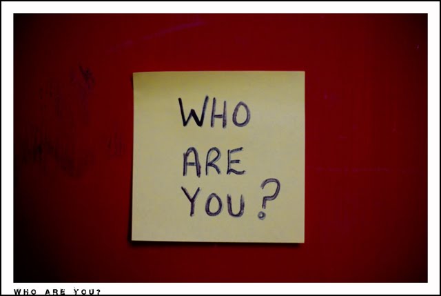 20080602114104_who-are-you.jpg