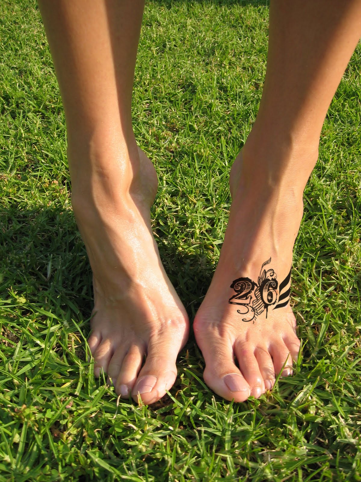 [100307_Tattoo+on+foot.jpg]