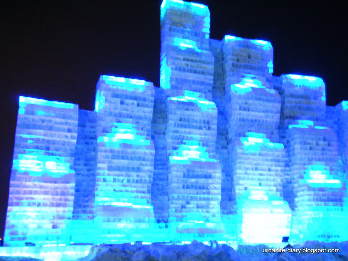 [Harbin+Ice+Festival+2010+q.JPG]