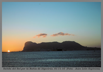 Salida de Sol por la Bahía de Algeciras