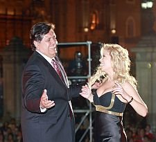 [alan_baila_teleton_2008.jpg]