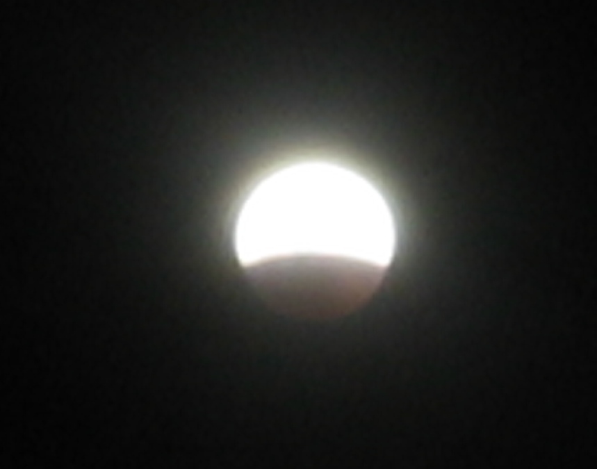 [eclips2.JPG]