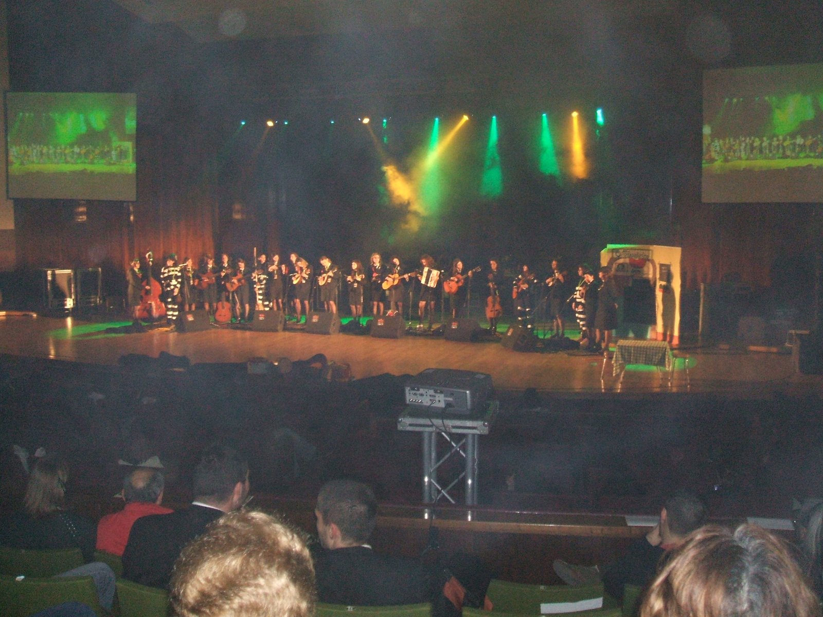 [DSCF0327.JPG]