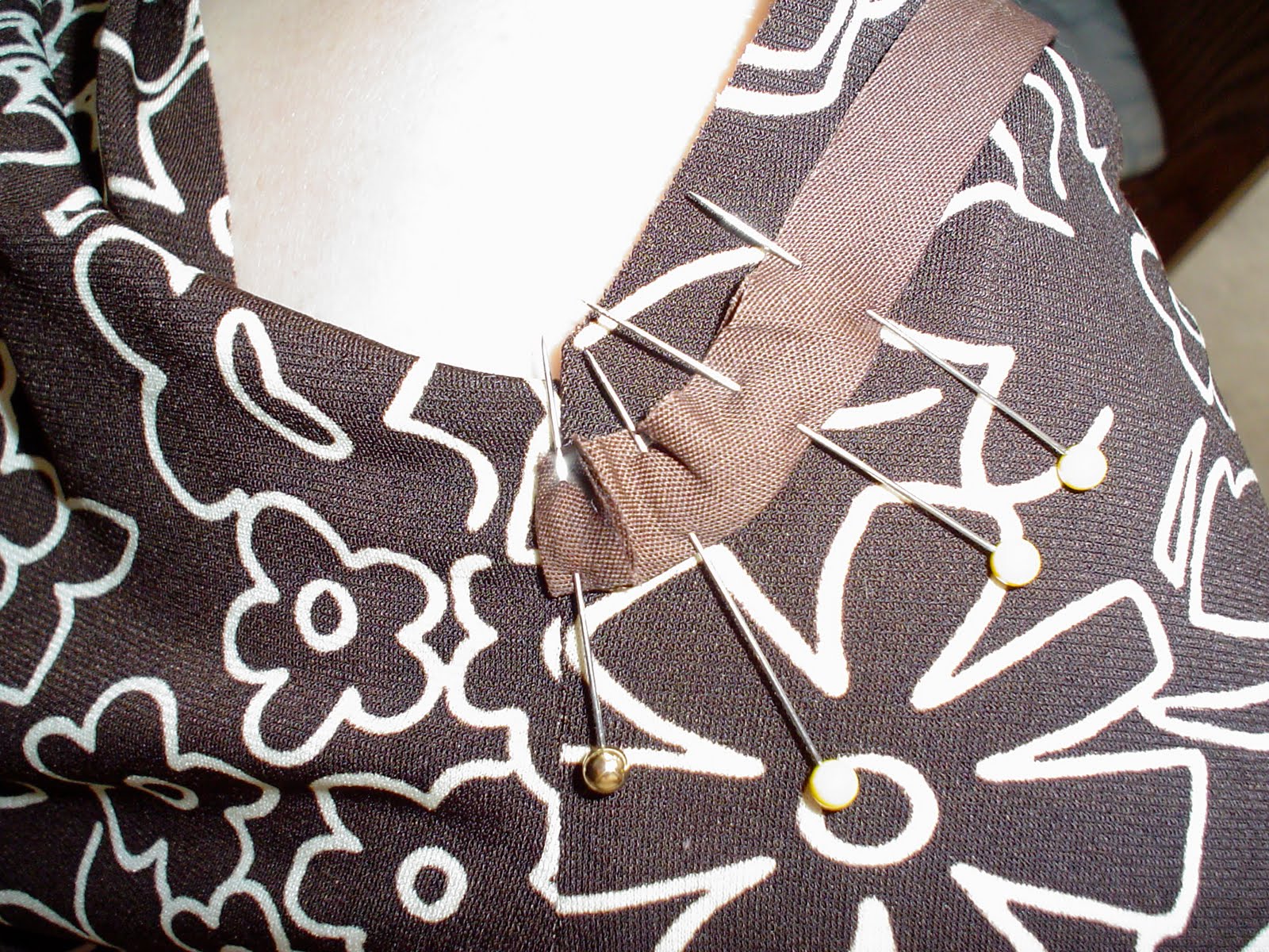 Amanda's Adventures in Sewing Bias tape finish for necklines and armholes